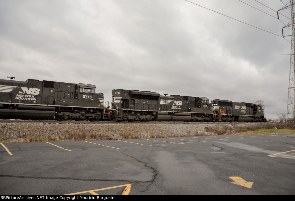 NS Locomotives leading a train